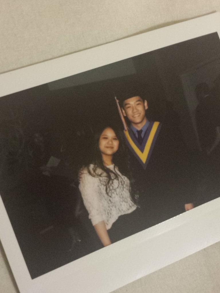 nicacerin's tweet photo. @renzflores_ here ya go 😂 #gradboy http://t.co/SPy3CrbHtR