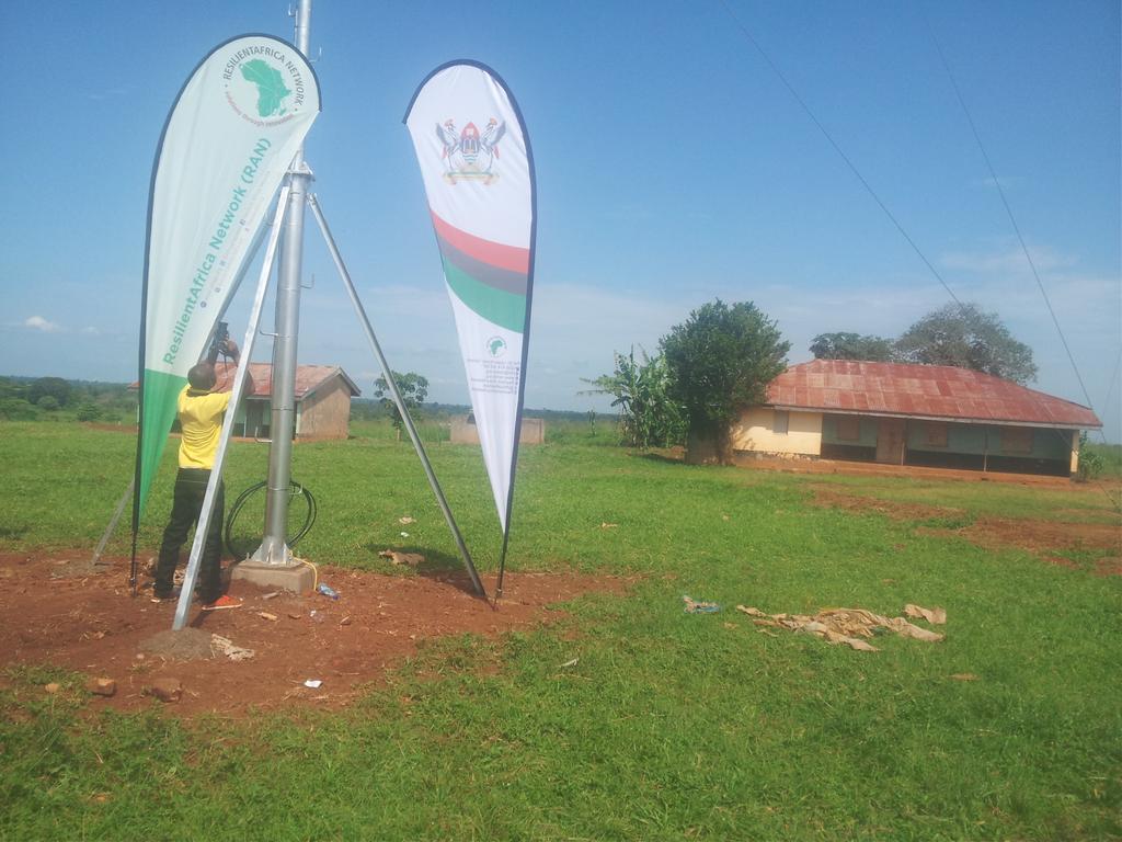 newvisionwire's tweet photo. Resilient Africa Network - #RAN to launch #RootIO Community Radio in Aber subCounty; Oyam district in Northern Uganda http://t.co/BglbxHxB5c