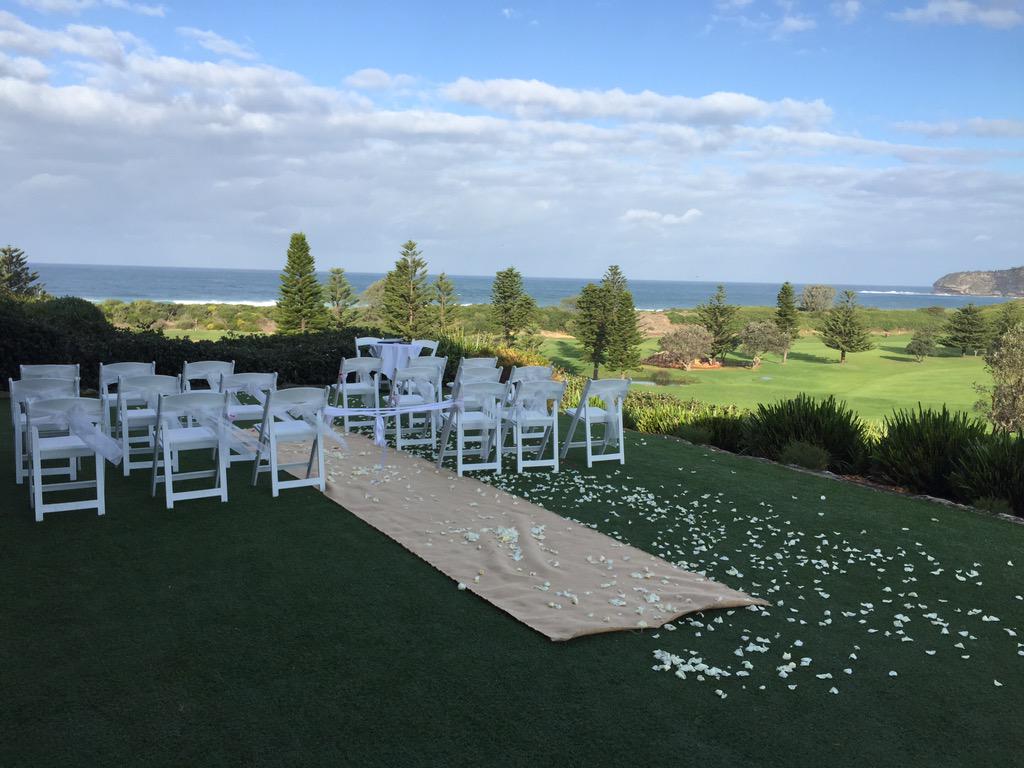 nswcelebrant's tweet photo. A top afternoon @Mona_Vale_GC Congratulations Mia &amp; Matt #MattandMia2015 http://t.co/YuBXjinO1i