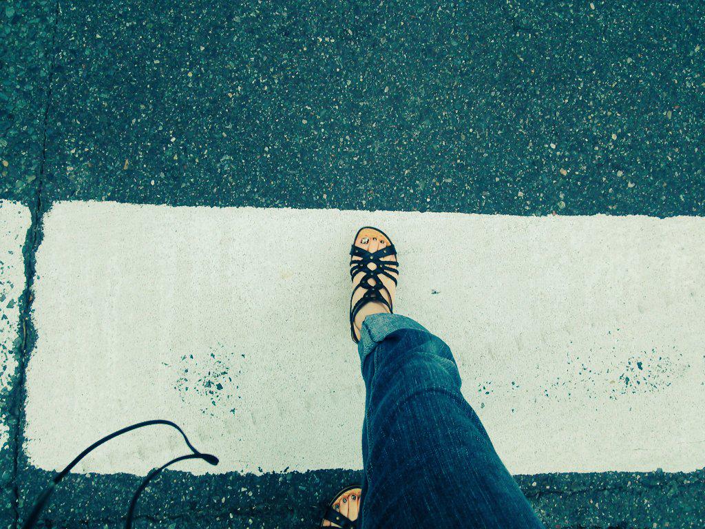 missingpiece594's tweet photo. あの時君が死んだ交差点をいま私は歩く… http://t.co/gJI4k2vpCd