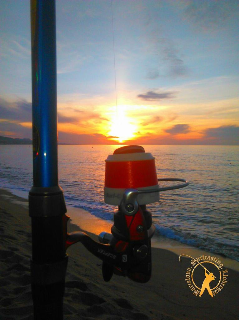 Surfcasting_Bcn's tweet photo. Bon dia!Buenos días!
GoodMorning!Buongiorno!Dzień dobry!
X una pesca responsable educativa y cívica. @GirlsofFishing http://t.co/grqHfTMwE7