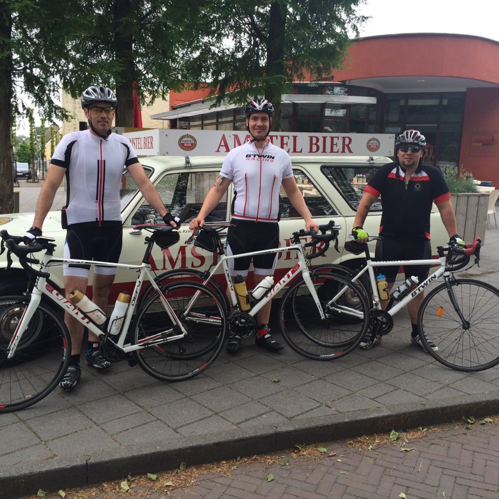 FietscafeVburg's tweet photo. Daar gaan de mannen #lus1&amp;lus3.
Tot straks http://t.co/iqOZefSOa2