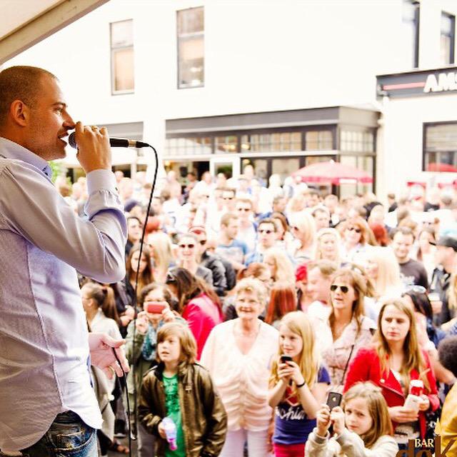 Za 30 &amp; zo 31 mei #Havenstraat Braderie van 12-18 <a href="/peterbeense/">Peter Beense</a> <a href="/DaveMiller0/">Dave Miller</a> LIVE BAND FUNKA #Hilversum