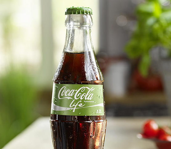 Die neue Coca Cola mit Stevia suggeriert Natürlichkeit. Doch auch sie ist eine Zuckerbombe stern.de/gesundheit/coc… /kk