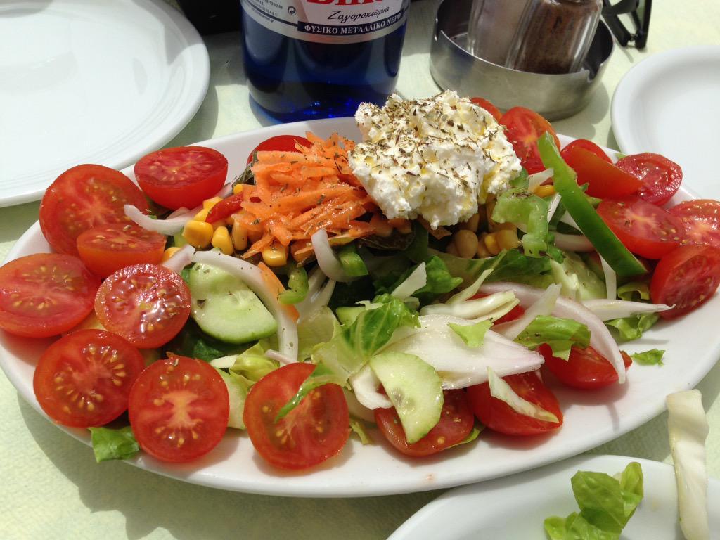 SergRGarcia's tweet image. #santoriniSalad