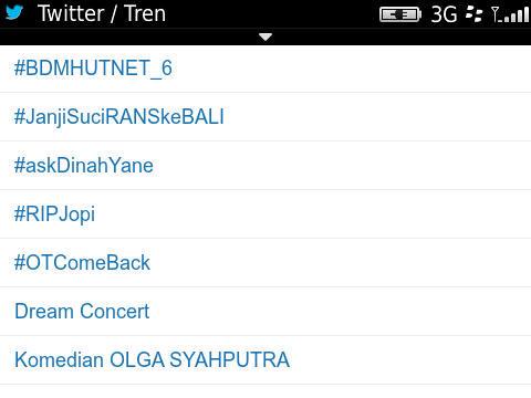 Komedian OLGA SYAHPUTRA trending topic no. 7 mbaksist masbro :)) #PGAwards2015