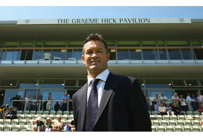 Happy birthday to great Graeme Hick .71601 runs across all formats with 136 FC 100s  