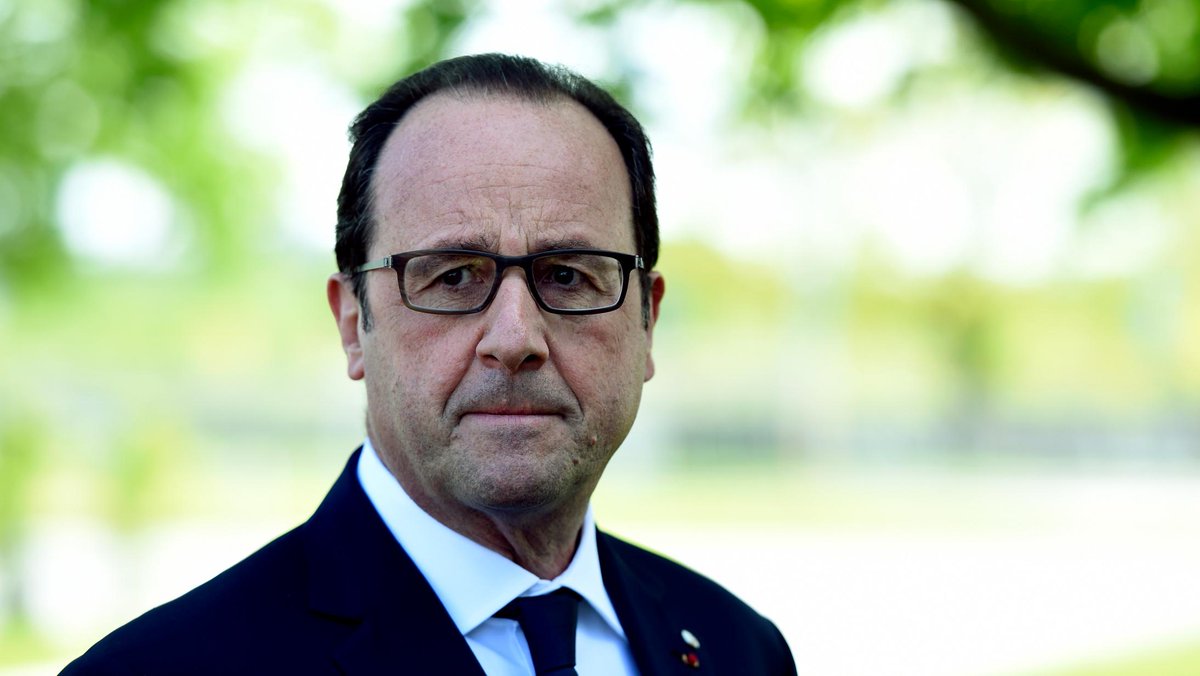 BFMTV's tweet image. Seul 1 Français sur 5 souhaite voir Hollande candidat en 2017 bfmtv.com/politique/pres…