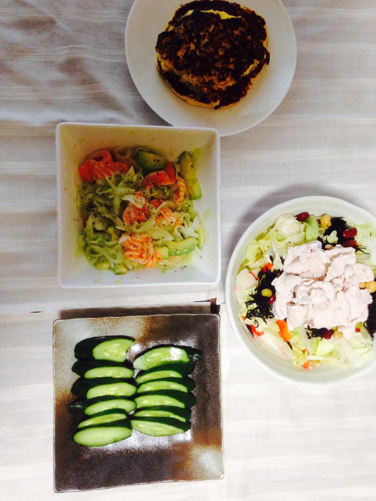 buumou's tweet photo. dinner○*

私がホットケーキ以外作りましたヾ(* `Д´ *)ﾉ♡ http://t.co/hjb9z51E5w
