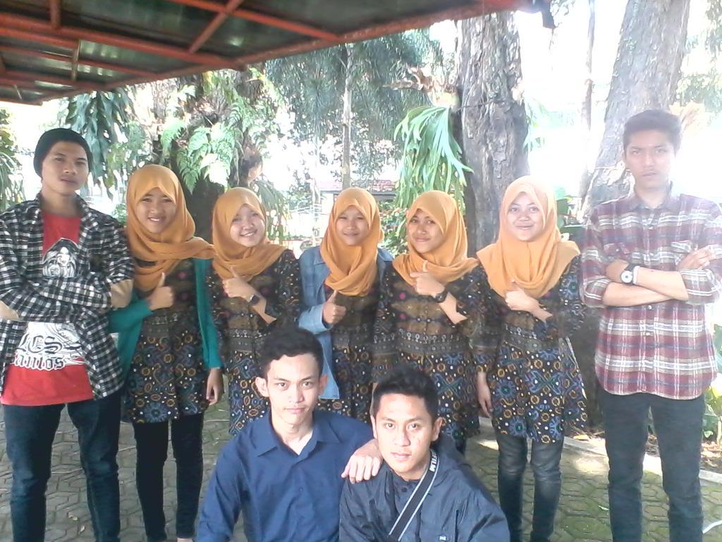 Ini dia joy pemenang vocal goup dari MAN 1 SUKABUMI YEAYY!!! #charetsopen2015