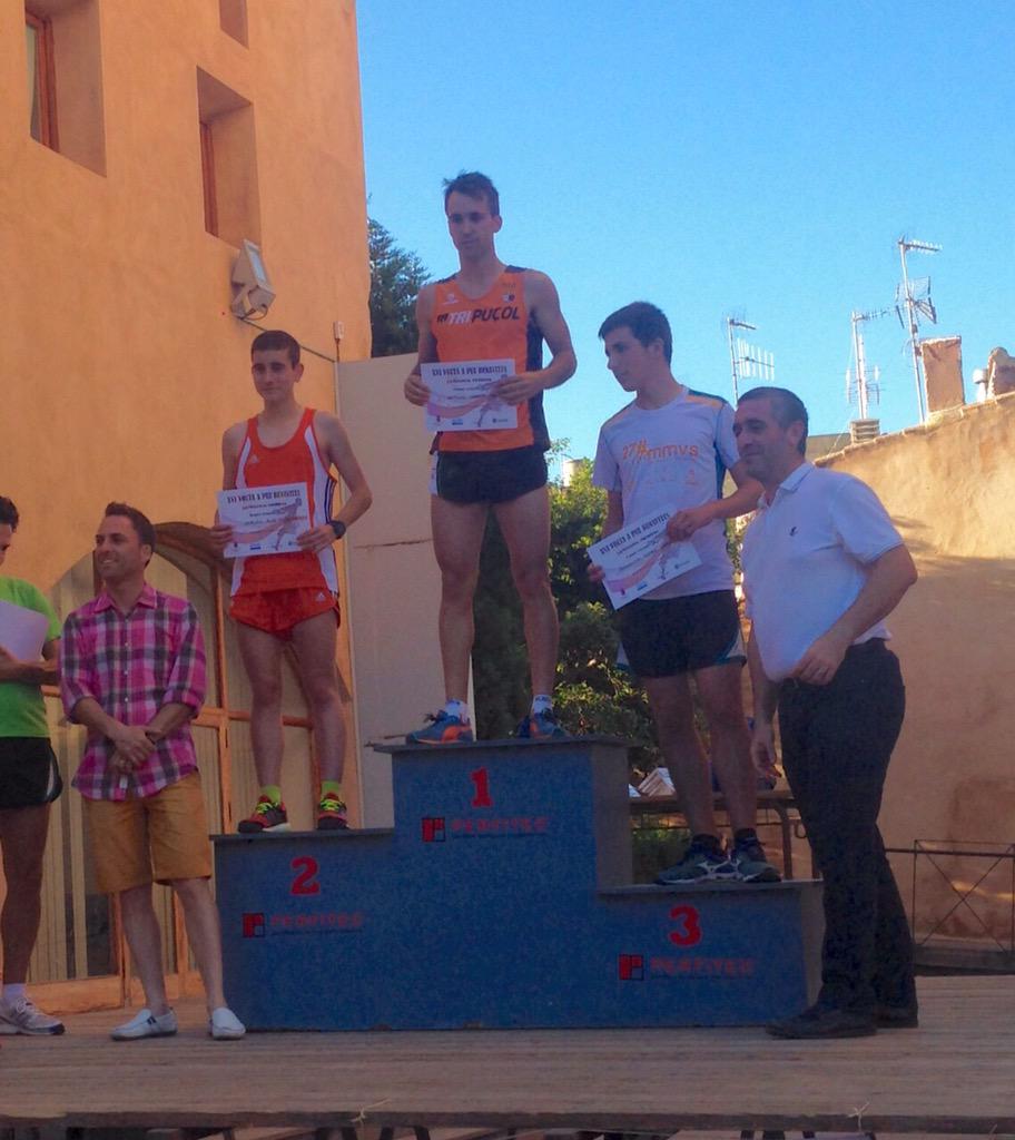 tripuzol's tweet photo. #VoltaPeuBenavites

@xavimunera 2o Abs
@AntonioACB 1er Promesa

#vamostripus #sumandokms http://t.co/5AziHGFzD9