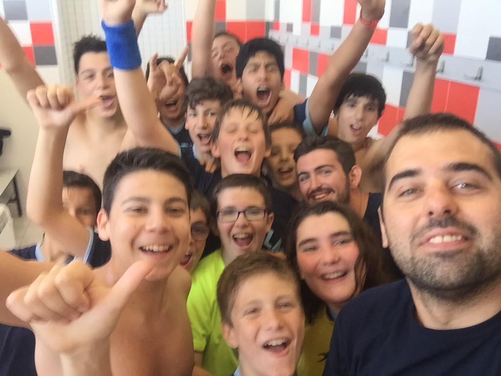 Guille_Delagu's tweet photo. Campeones de copa!!! #EspírituCeleste #ElPilarLosTieneCuadraos @serruig10 http://t.co/v0XRsEcmzL