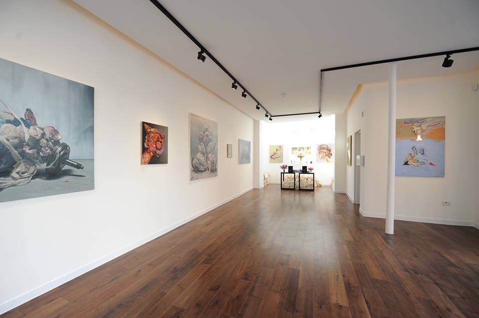The_Dot_Project's tweet photo. Installation Shot | #distortedvision #jonnygreen #katelyddon #dancoombs #alyhelyer http://t.co/r3ub38nyja