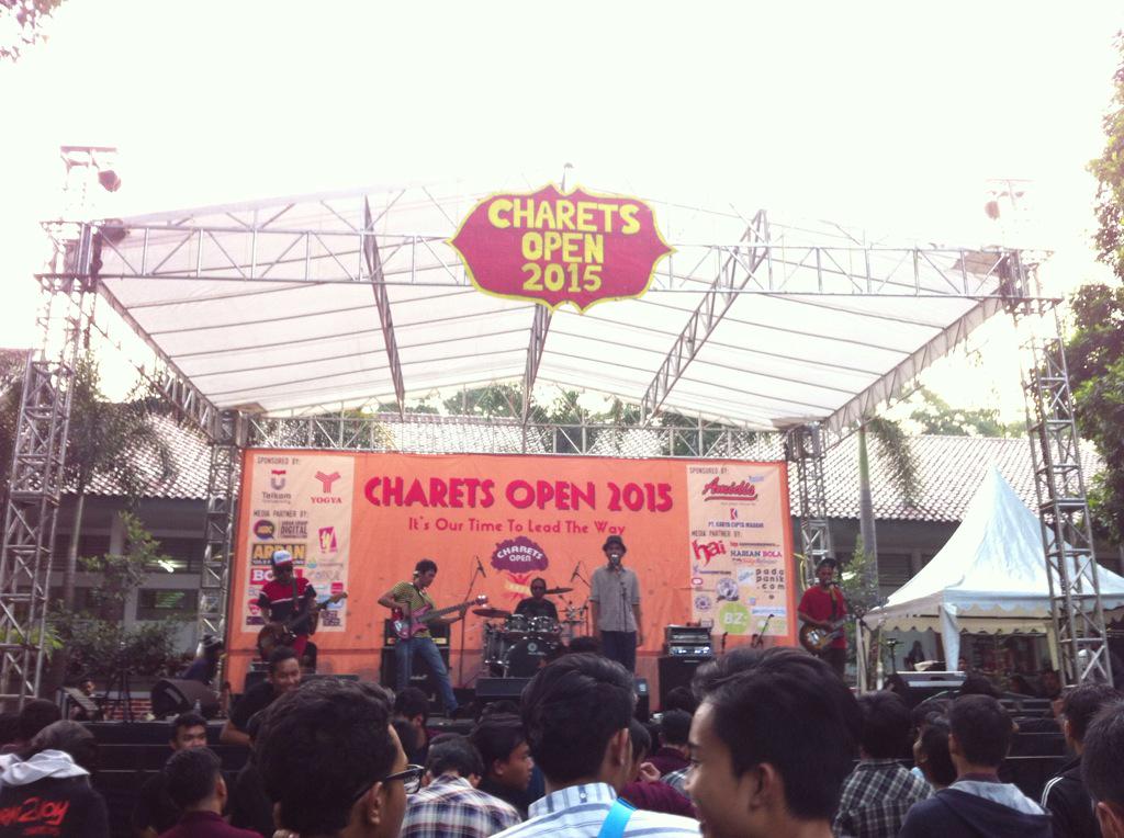THE PAPS on stage! ayo merapatt!!