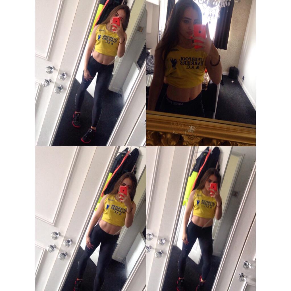 Hannahdurcan's tweet photo. Race day Merseyside county champs!!🙈😝🏃🏽🏁❤️ http://t.co/HHkcvWgyWf