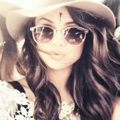 BerilThorne's tweet image. yapıcaz ya #SelenaForMMVA