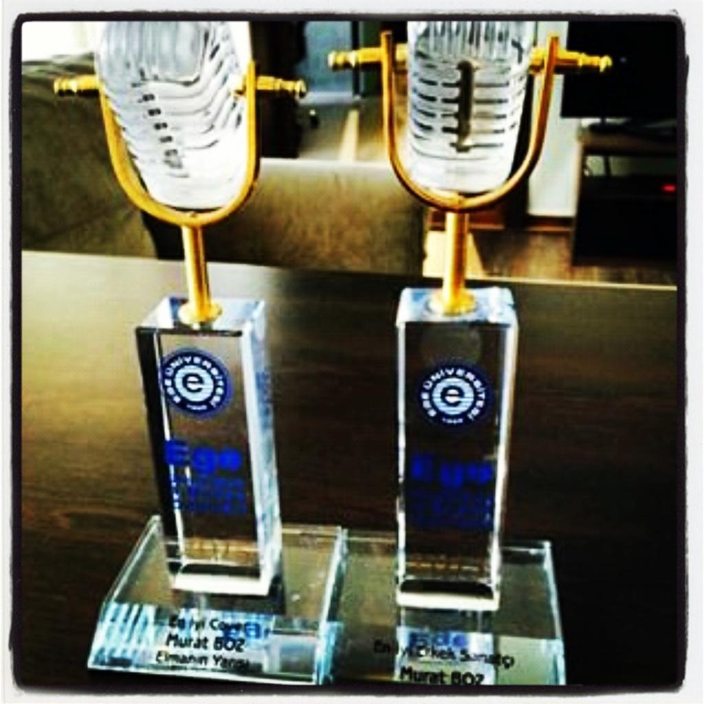 BozSrkbdyBirlestiUnuttunMuBeniKliplendi <a href="/muratboz/">Murat Boz</a> <a href="/bozcu_hilal/">Hilal Bozcu</a> <a href="/srkbdy/">Soner Sarıkabadayı</a> <a href="/mujdeuzman/">Müjde Uzman</a>