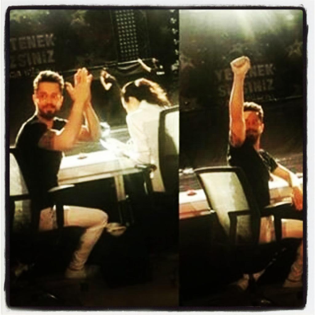 BozSrkbdyBirlestiUnuttunMuBeniKliplendi <a href="/muratboz/">Murat Boz</a> <a href="/bozcu_hilal/">Hilal Bozcu</a> <a href="/srkbdy/">Soner Sarıkabadayı</a> <a href="/mujdeuzman/">Müjde Uzman</a>