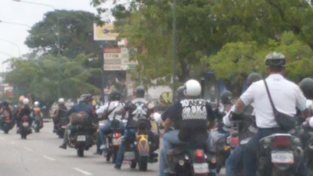 CaroraAlDia's tweet photo. #23M Miles de motorizados protestan por #InseguridadVE en #Barquisimeto @trafficLARA #lara http://t.co/oayFlQje67