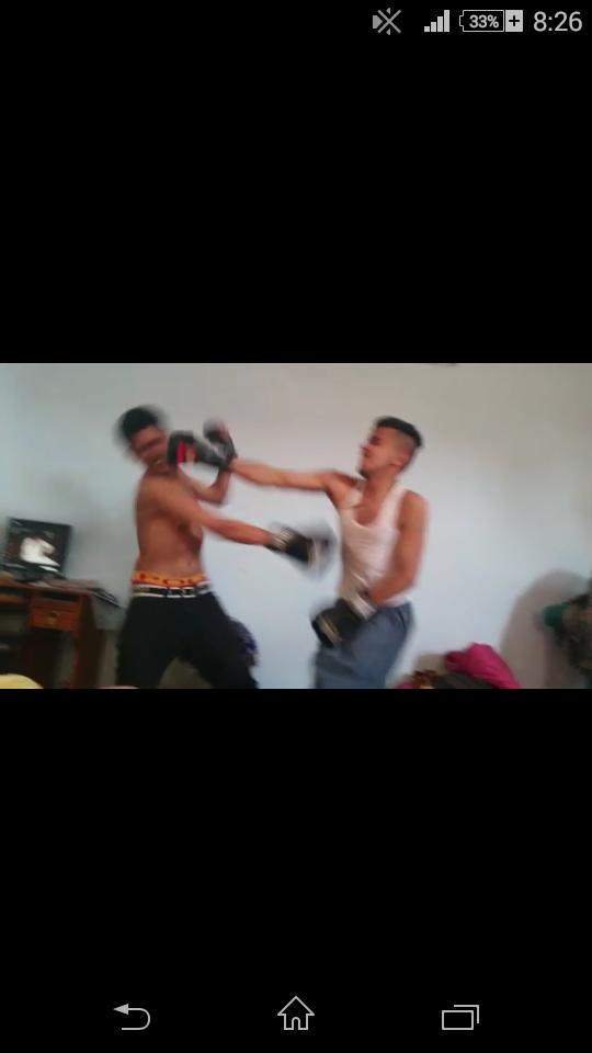 Kha74Raja's tweet photo. Well thats right on target
#Boxing #lit'l bro #meinblue http://t.co/r6hbyAz7sZ