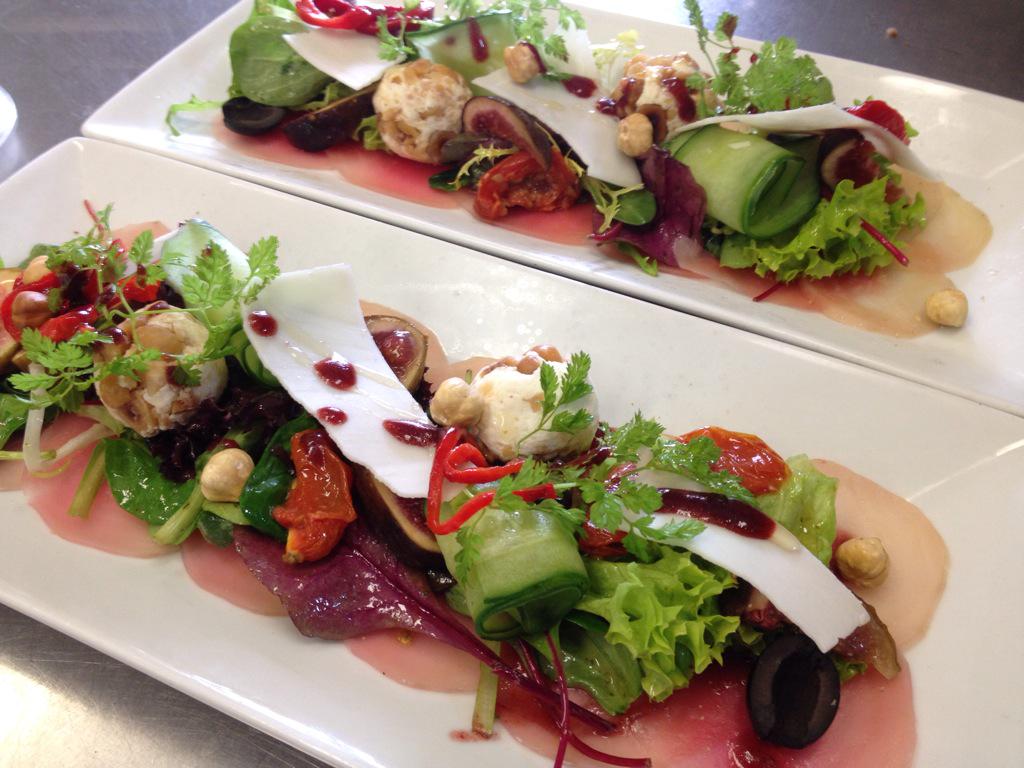 TonFreriks's tweet image. 🍷😊