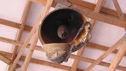 kirby_security's tweet photo. Do not use a bulb with a higher wattage than the wattage printed on the light
fitting or lamp shade! #FIRESAFETY http://t.co/hUIkV9Hpe5