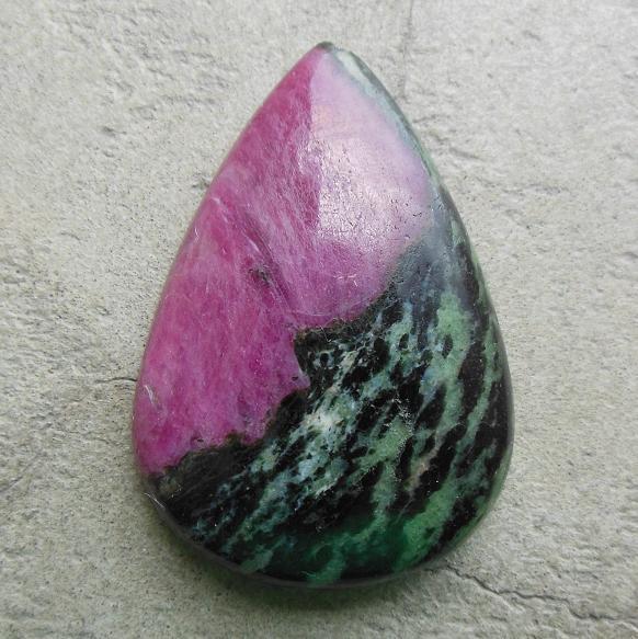 makeurjewelry's tweet photo. https://t.co/PHT961CYER
#Rubyzoisitecabochon #Dropcabochon #Gemstonecabochon #Naturalgemstone http://t.co/yYZ8udmiwF