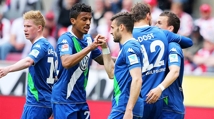 VfL_Wolfsburg's tweet photo. DANKE für alle Tweets, Retweets und Favs in dieser BL-Saison - DANKE für euren Support! #vflwolfsburg #immernurdu http://t.co/koQ53zcK87