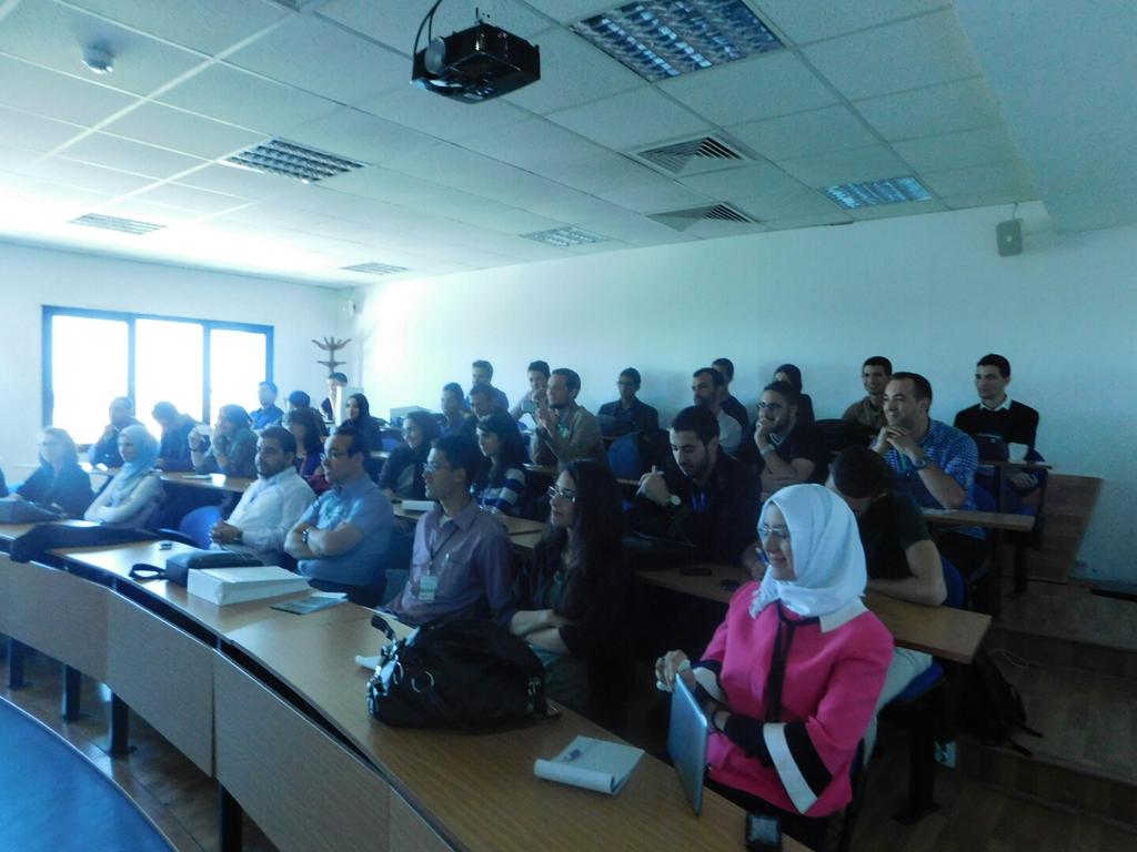 laytoun's tweet photo. Packed room only for the great Omar madi // cc @Startupian #startup #entrepreneurship http://t.co/zkCiILfVoO