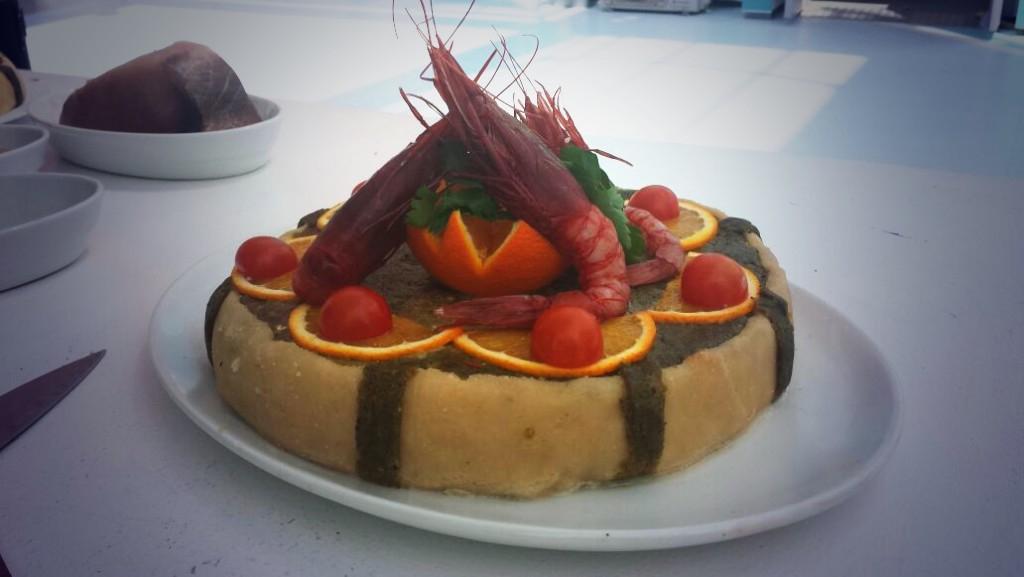 Cluster_Biomed's tweet photo. Lo chef #GigiMangia prepara una #cassata di #pescespada, ricordando la strage di #Capaci. #NoMafiaDay @Expo2015Milano http://t.co/Uc4DcoYnXB