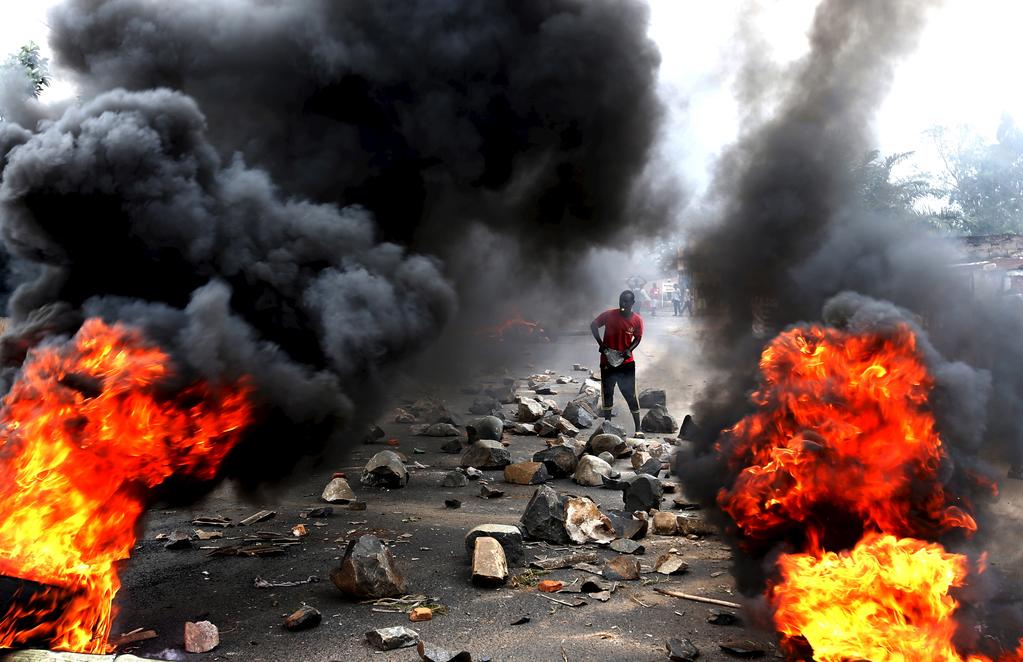 BernardKRono's tweet photo. This is #Burundi today and @PierreNkurunziz insists on a 3rd term? Is it worth burning down your country? Really!!! http://t.co/S2WfM3MMog
