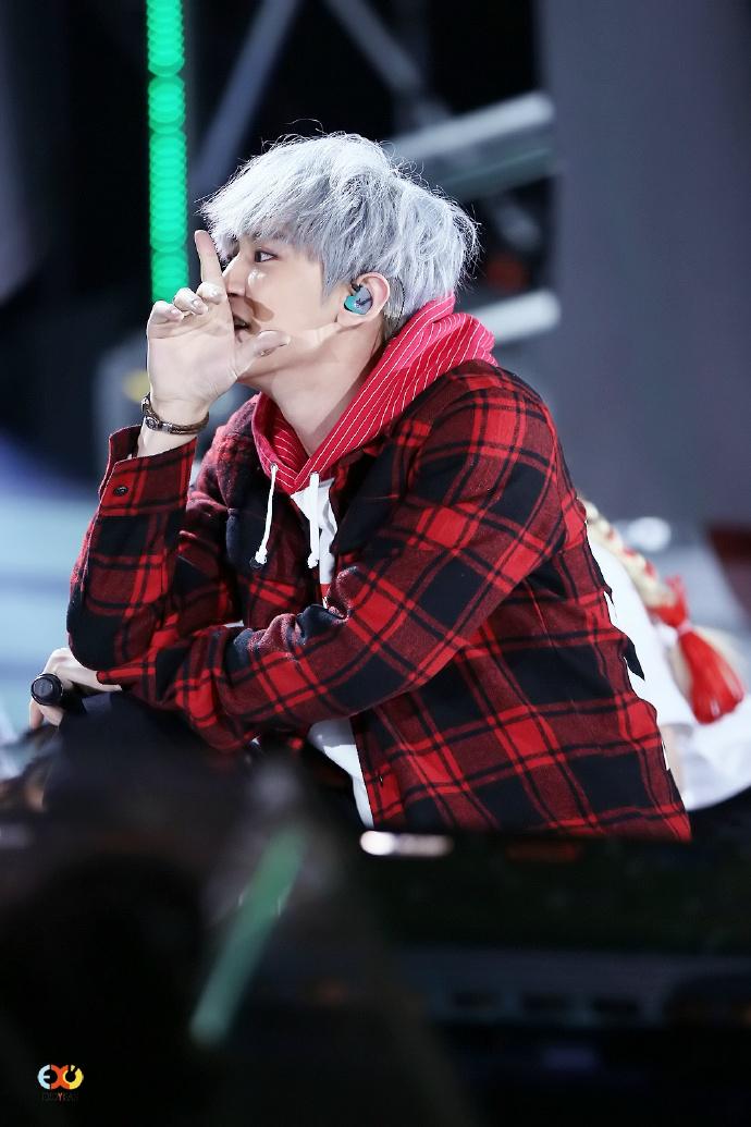 EXOXOXOID's tweet photo. [HQ] 150523 EXO Chanyeol in 2015 Dream Concert (cr: EXOYEAH)
http://t.co/NkMOpPcpiJ
http://t.co/Mh5OsjW47K http://t.co/AZQ6EMRCW4