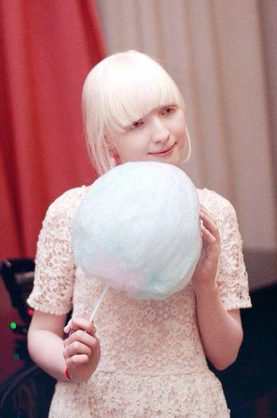 albinonastya's tweet photo. わたがしを口で溶かす君はわたがしになりたい僕に言う 【わたがし】

https://t.co/VqLmxvqEUR