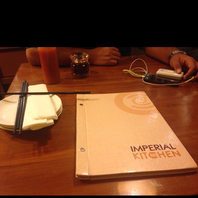 kesood's tweet photo. Makan di mari deh akhirnya....@ImperialKitche http://t.co/IM9uwgVzOr