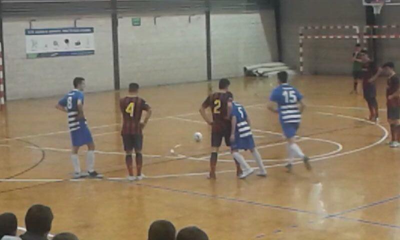 Alexburuu's tweet photo. @DavicinDiMaria @VaroLvs4 @MarcosCabrera_1 @MiguiFont @Peladegea13 con todo!!!💪💪 #GoGruas http://t.co/st9L8PCO2A