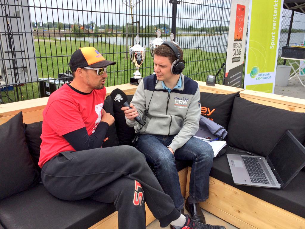 Finale-uitzending #onskluppie live vanaf het strand Nesselande, interview met de voorzitter van <a href="/BeachClubRdam/">Beach Club Rotterdam</a>