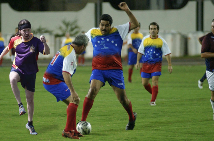 Pablo iglesias jugando al fútbol - Página 3 CFsM-w2WYAAuhMy