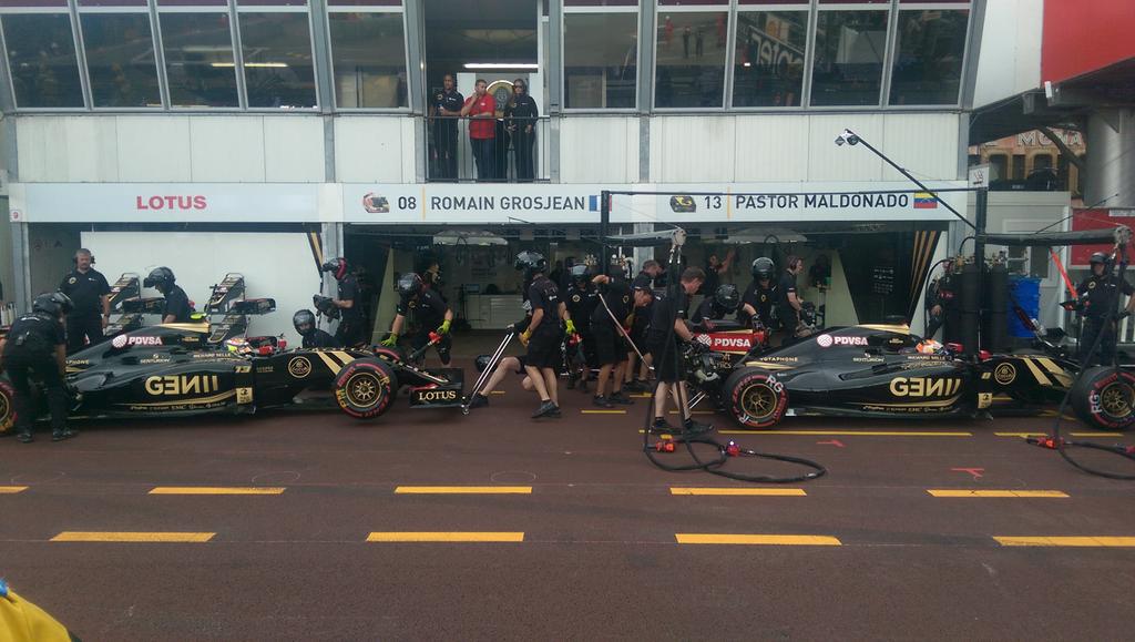 .<a href="/Pastormaldo/">Pastor Maldonado NFT</a> through to #Q3, <a href="/RGrosjean/">Romain Grosjean</a> pipped at the cusp. Double parked on return.