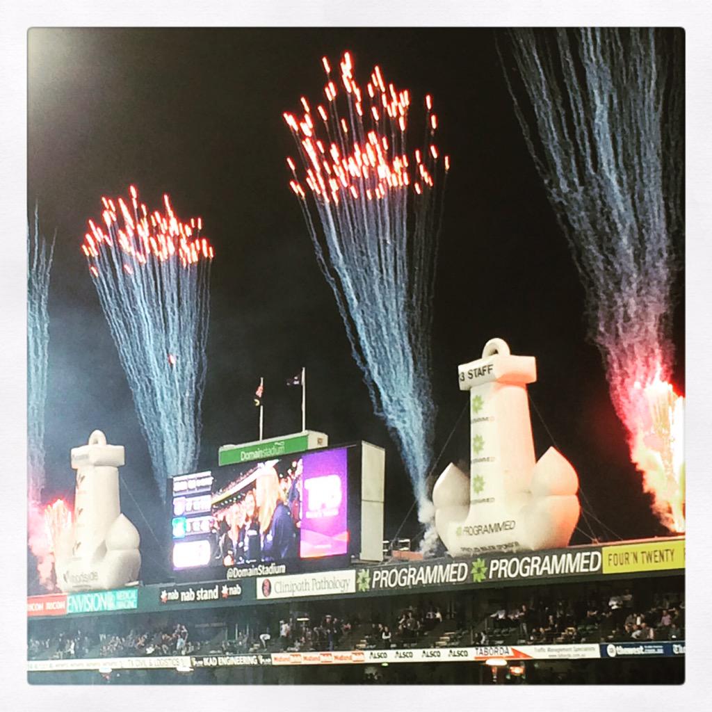 ThePurpleCircus's tweet image. Stand Up If You Are 8 Nil Up. Stand Up #gofreo #foreverfreo @GilloArvos @GeoffHutchison @NadiaMits @freodockers