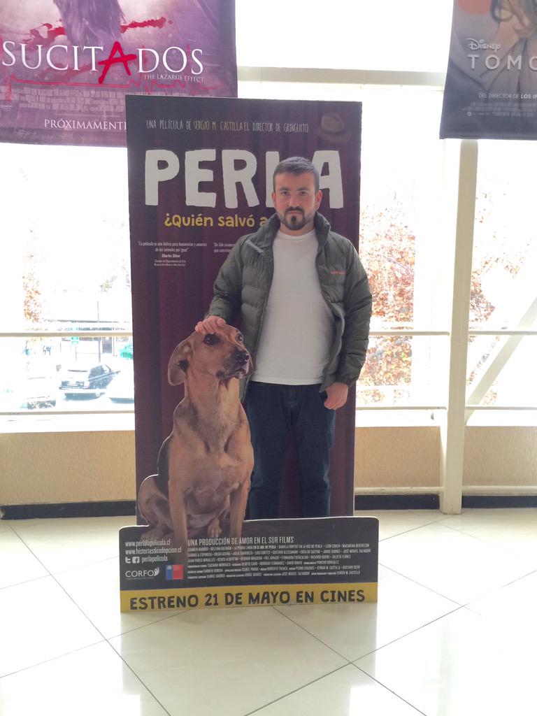 Aquí mi foto con <a href="/PerlaPelicula/">Perla La Película</a> Ajajaja 😁🐶 #perlalapelicula