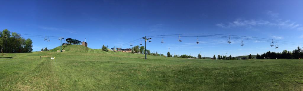 7SpringsPA's tweet photo. Beautiful day for mud on the mountain http://t.co/xxgO6MsbZf