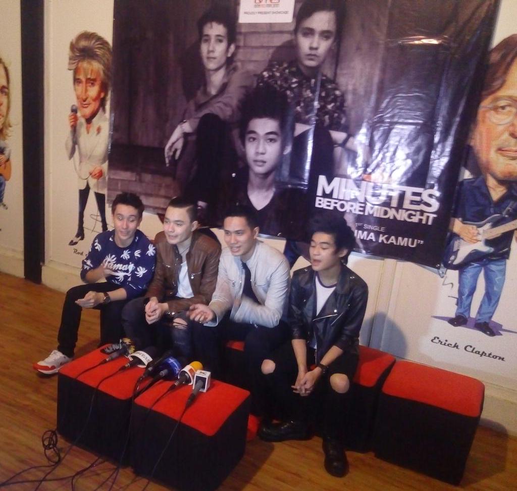 MBM_Band's tweet photo. After the show.. http://t.co/2KPRwexmM6