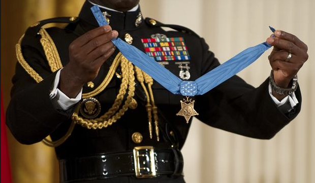 CBSNews's tweet photo. The 1 female Medal of Honor recipient + other interesting facts about the prestigious award -
http://t.co/PzH9P8Fqme http://t.co/vSFrQJp5Dz