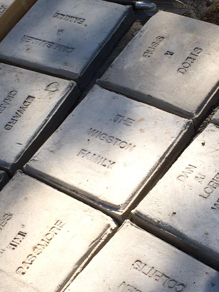 GravenRotary's tweet photo. in Rotary gull lake park laying pathway stones. Buy one for your family for $100. All proceeds go to our community :) http://t.co/f5WFElnrb8