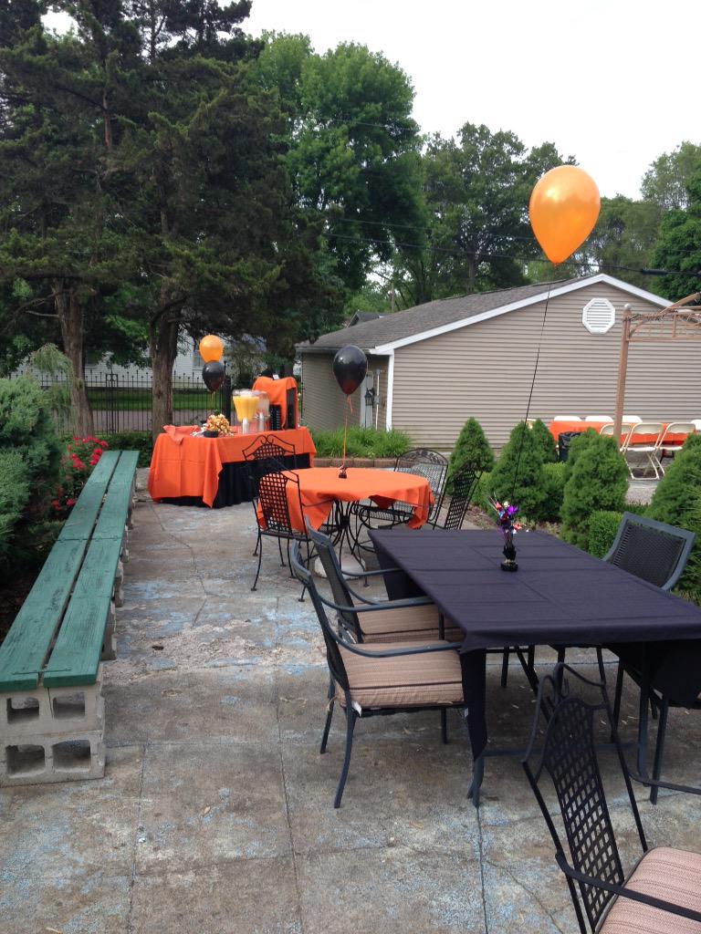 RENortonAuthor's tweet photo. Greenville College Commencement Weekend--Breakfast at the President's house! http://t.co/a4Zj75SHkw