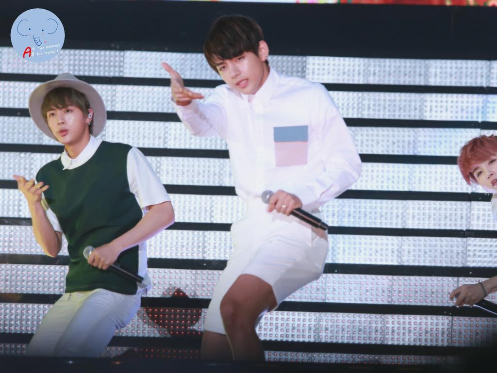 BTS_FACTS's tweet photo. kimtaetaeV_V: 150523 드림콘서트 #방탄소년단 #뷔 @BTS_twt http://t.co/Kskk88XopK