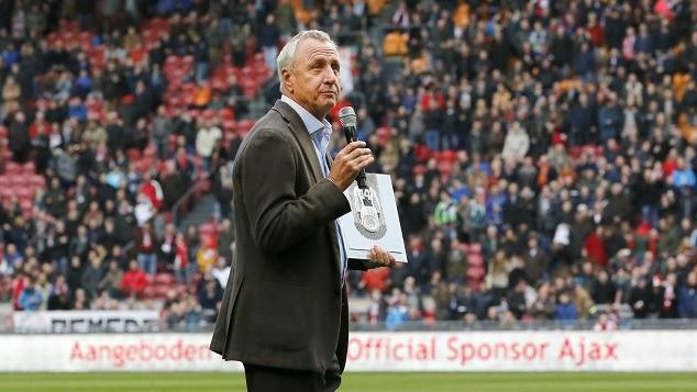 Ajaxshowtimecom's tweet photo. Cruijff bij Copa: 'Spel A1 is uitstekend': http://t.co/73sL3G6OHb http://t.co/ndq6zVjmJI