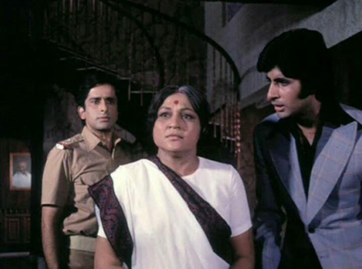 VintageBollyRxn's tweet photo. When mom says she cooked lauki for dinner http://t.co/MTNUoGgmKf