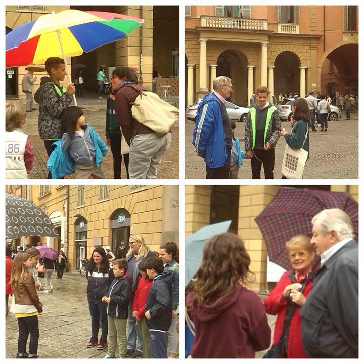 GallineVolanti's tweet photo. #reggionarra #raccontidalprogramma

La città non si arrende alla pioggia. I bambini della … http://t.co/SedHN4ViKD http://t.co/fQSKkNFUe2