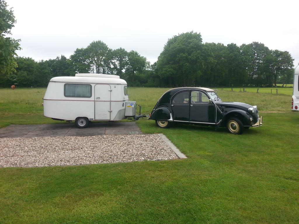 Mooie combi! Hekkensluiter van de dag volle bezetting op de #camping #Losser #pinksterweekend #Twente